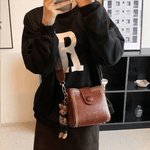 Vintage Crossbody Leather Bag 'Helena'™  | Snygg axelväska med justerbar bredare axelrem