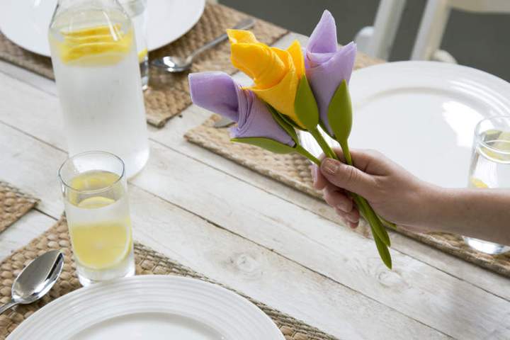 Rose Napkin Holders™ | Förvandla servetter till rosor!